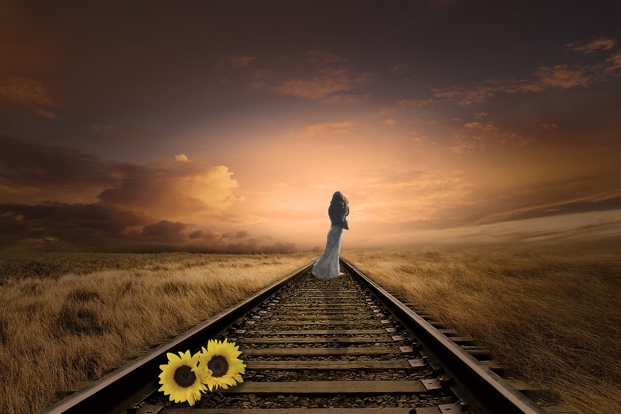 femme sur des rails